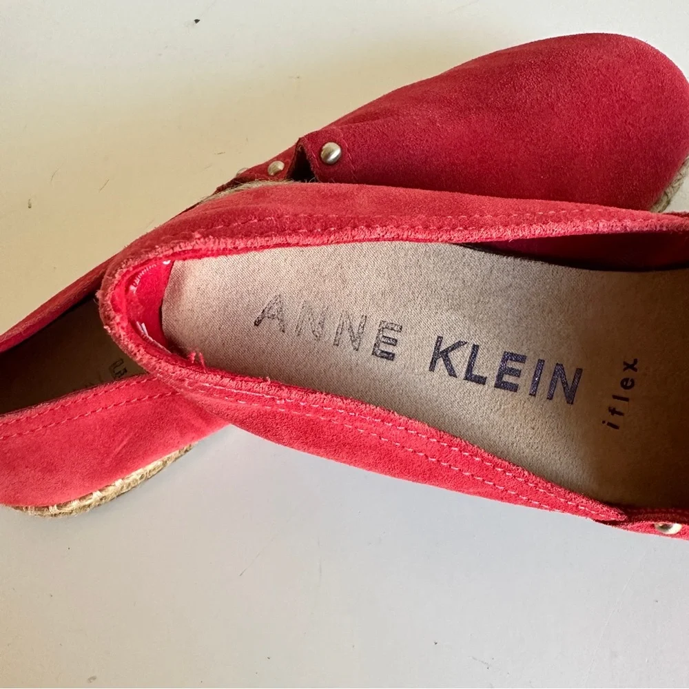 Anne Klein Flex Kaily Espadrille flats coral orangey red leather EUC size 9
